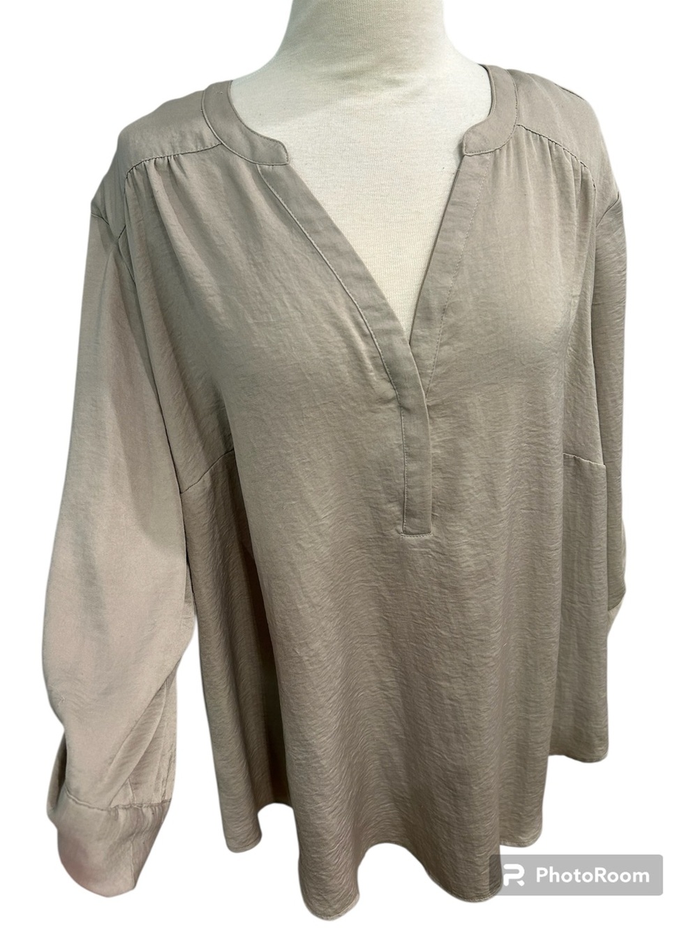 Torrid Harper pop over blouson button tab sleeve top 4X